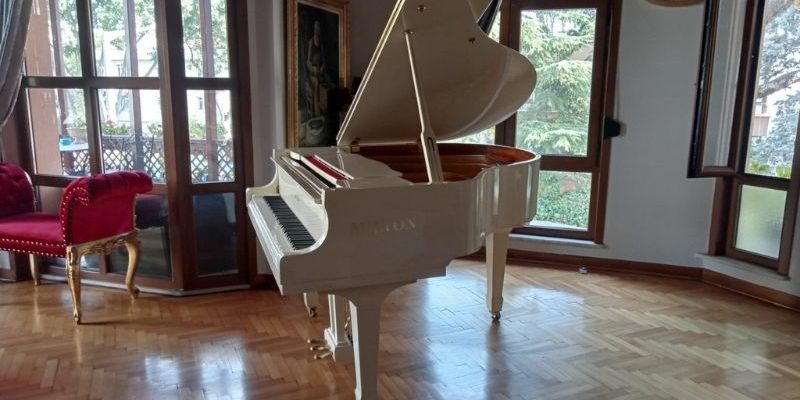 Harbiye Kuyruklu Piyano Taşıma
